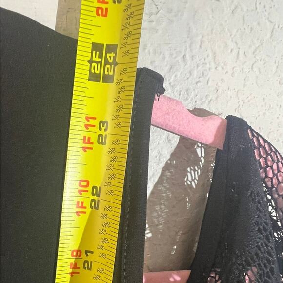 Willow Drive Blouse Womens Size M Black Lace-Sleeve Cold-Shoulder Top NWT - Picture 7 of 8